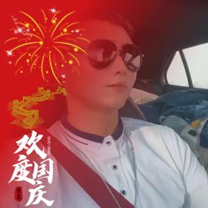 小吴在工地CZDV头像