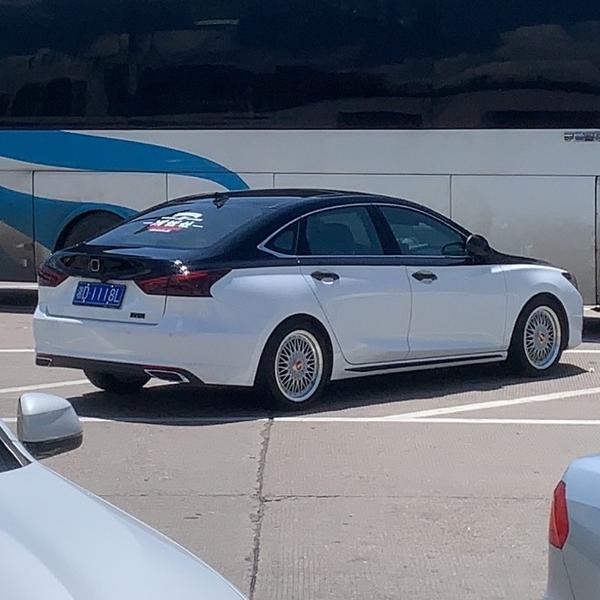 朴实的二道贩子头像