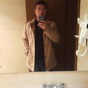 月阳潇忆的个人资料头像