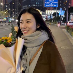 Mikayla董小姐头像