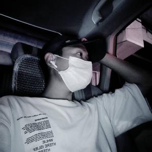 熬夜佩奇的头像