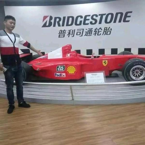亲切阳光dS头像