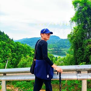 轩歌青泉头像