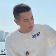 良月二一的个人资料头像