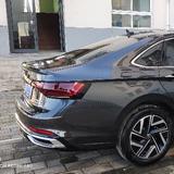 山下一块顽石头像