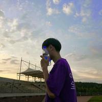 可乐1760502651067头像