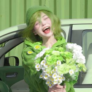 看看喜欢穿穿头像
