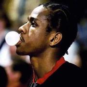 极光掠夺天边的个人资料头像