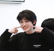 四字的个人资料头像