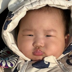东北小艺爱音乐头像