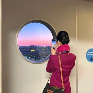 空姐苗苗头像