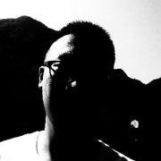 努力保持小肚腩的个人资料头像