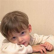 趴着睡觉讷的个人资料头像