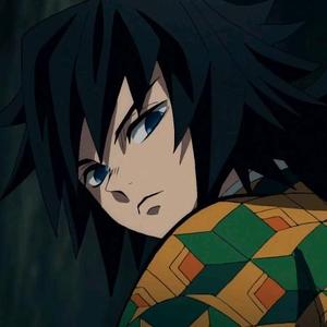 鹿luu光信头像