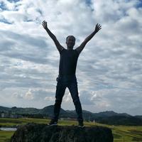 孤独的旅行者头像