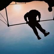 斜上方45度的个人资料头像