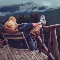 想买车的一个青年头像