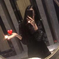 小钟凌头像