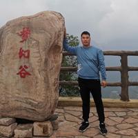 天空海阔任宇跃头像