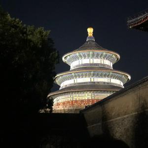 江江爱盼盼头像