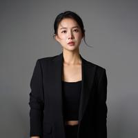 莉莉批车头像