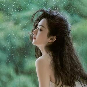 榴莲爱追剧头像