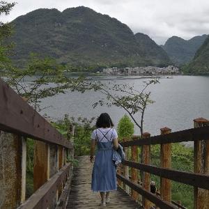 等到烟雨暖收头像