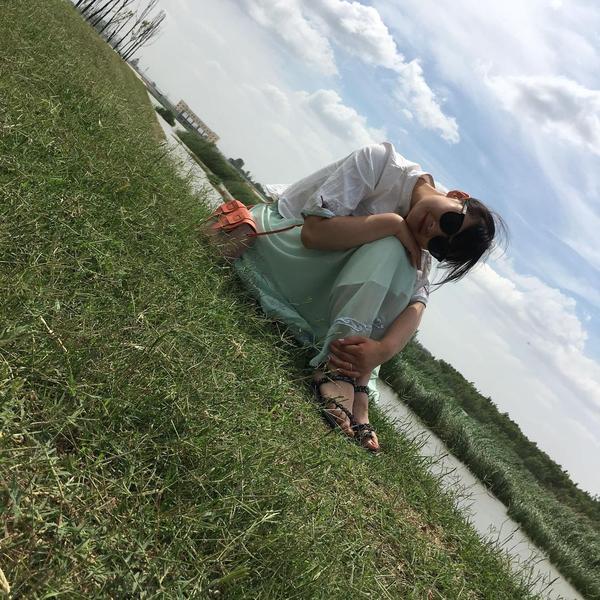 融入祢爱河头像