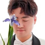 泊昊严选车头像
