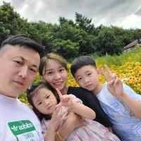 小强烫染495头像