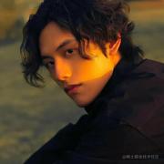 白u的个人资料头像