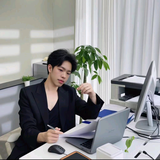 潘总2671348177235头像