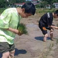 仁爱明月YKU头像