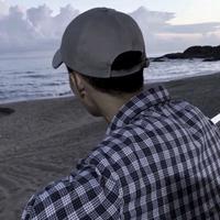 沉陷至此头像