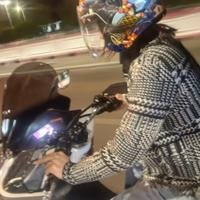 Aa小鱼要飞上天头像