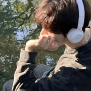 黄色的小仔仔的个人资料头像