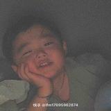 悦悦呀i637头像
