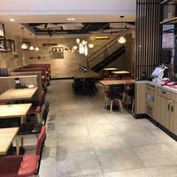 何家公鸡666头像