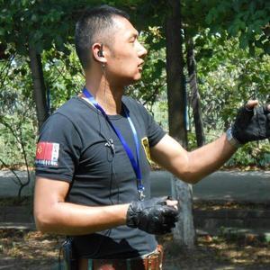 魔都刘教练头像