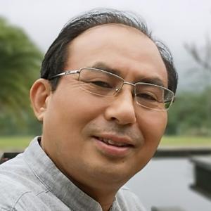 何仁富头像