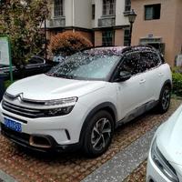 木林森152128928头像