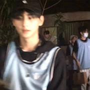 对方正在输人的个人资料头像