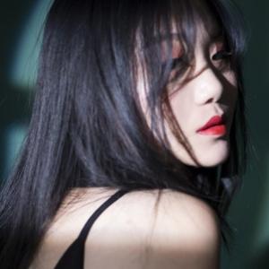 兔牙小粥头像