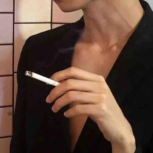 90后蜀黍爱剪辑头像