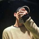 笑著說痛_22头像