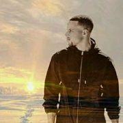 一只充满正能量的狗子的个人资料头像