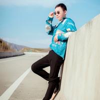 犟河小小张头像