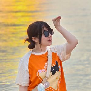 草莓味喵喵酱头像