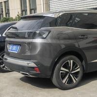 开4008的中年大叔头像