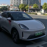 替我自由丶头像